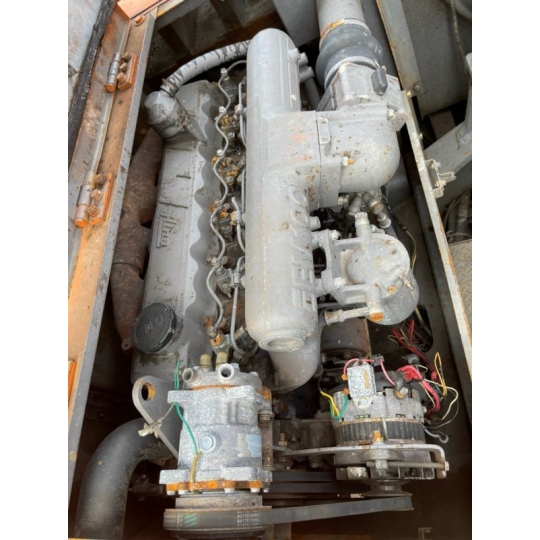 Xe Cần Trục Bánh Xích Hitachi KH180-3