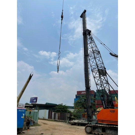 Xe Cần Trục Bánh Xích Hitachi KH180-3